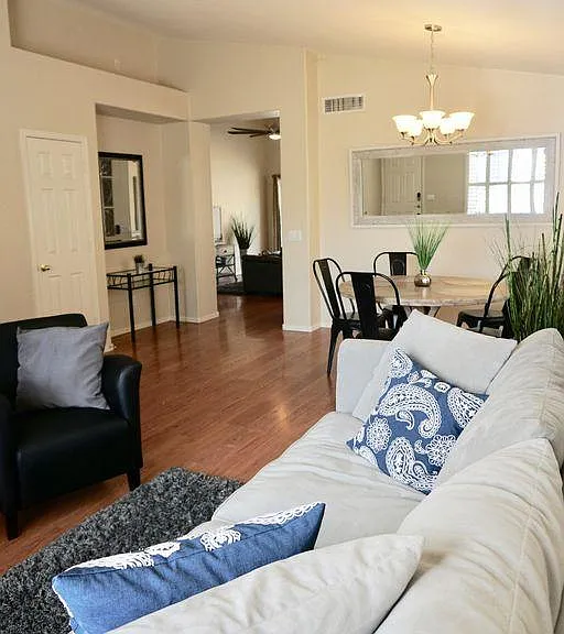 1692 W Sparrow Dr — Photo 9