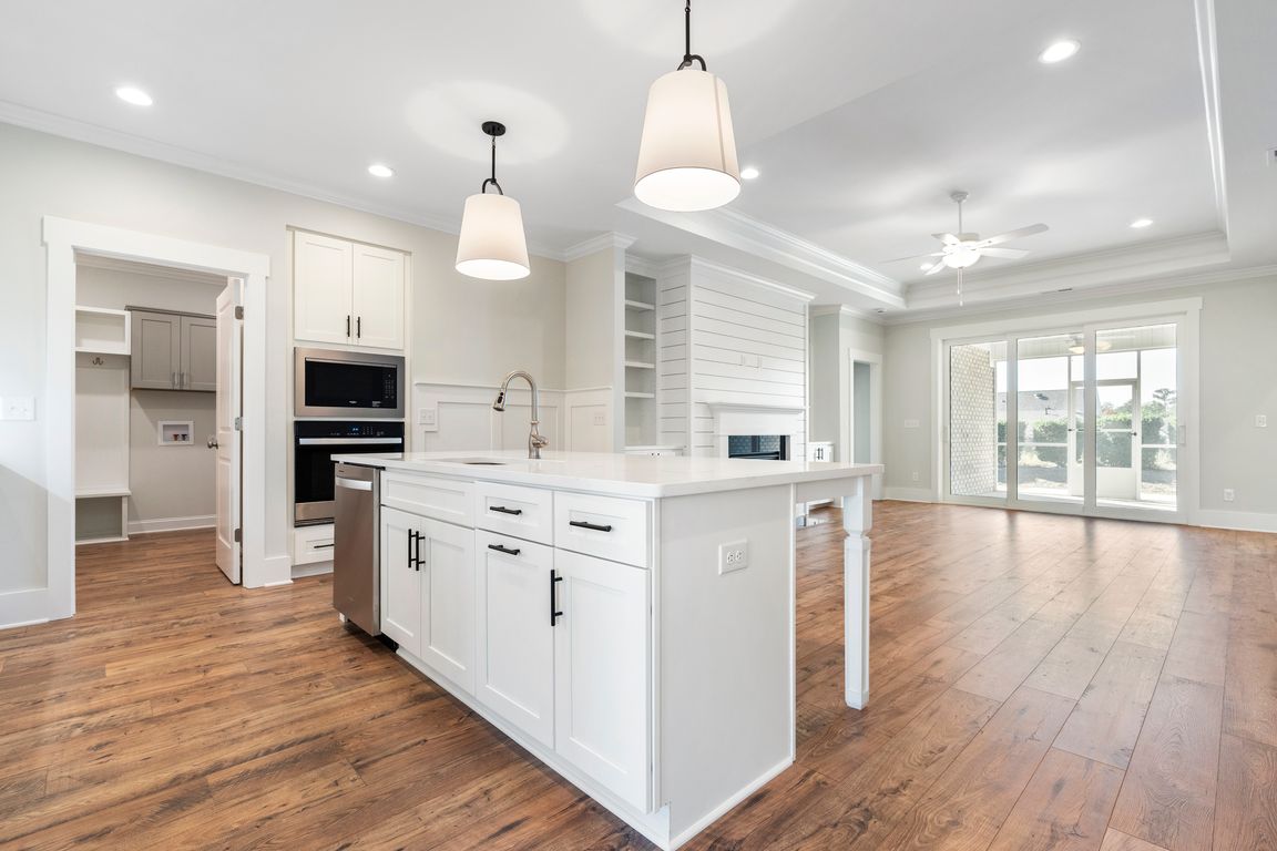 next background image