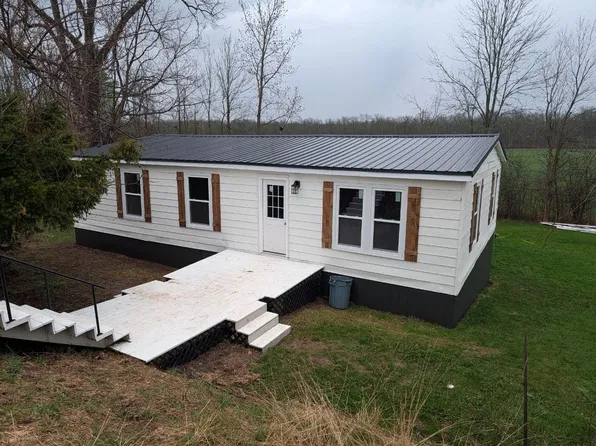 917 Caroline Rd, Waterloo, NY 13165
