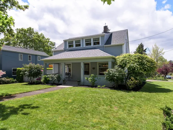 2212 Agate St, Eugene, OR 97403