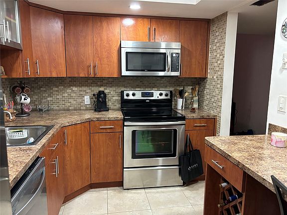 5th image of 3475 N Country Club Dr APT 116