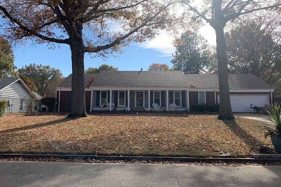 1st image of 163 E Graycrest Ave