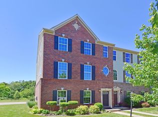 305 Pointe View Dr, Mars, PA 16046