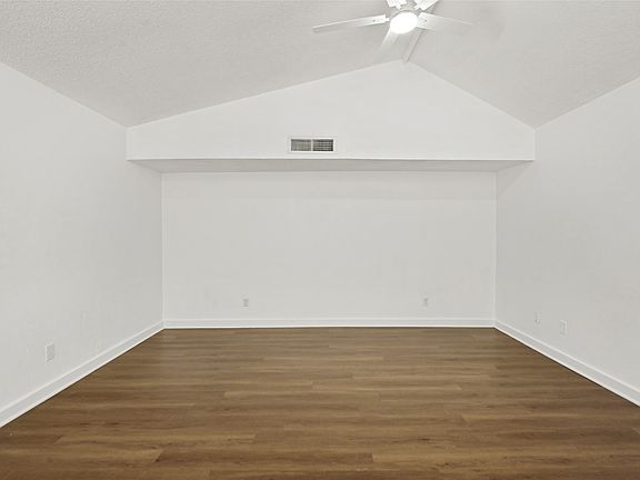 4th image of 6028 McAfee Dr