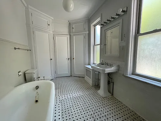 Rented by Corcoran | media 8