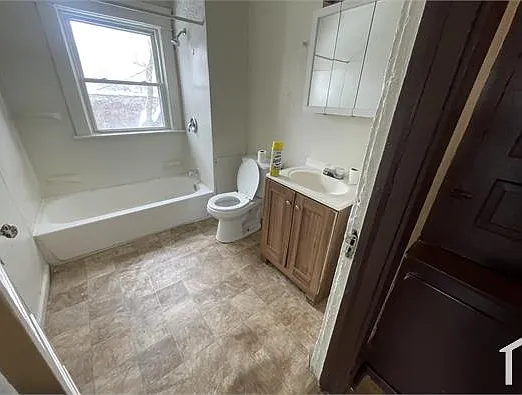 10403 Kempton Ave — Photo 11