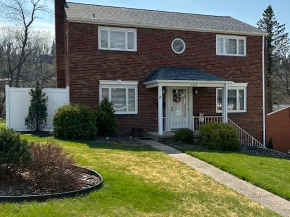 1215 School St, Pittsburgh, PA 15205