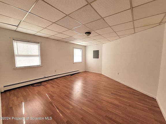 5th image of 114 S Valley Ave APT 1