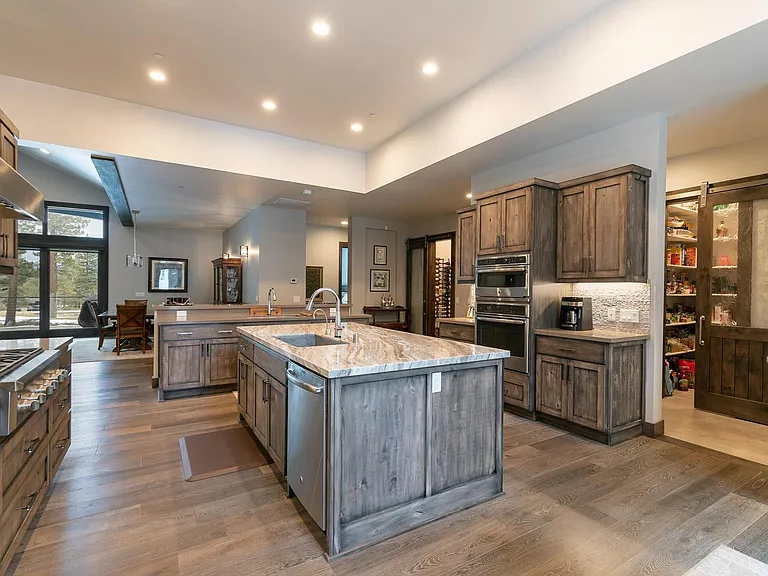 9265 Heartwood Dr — Photo 49