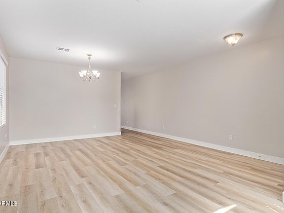 2nd image of 3844 W SANTA CRUZ Avenue