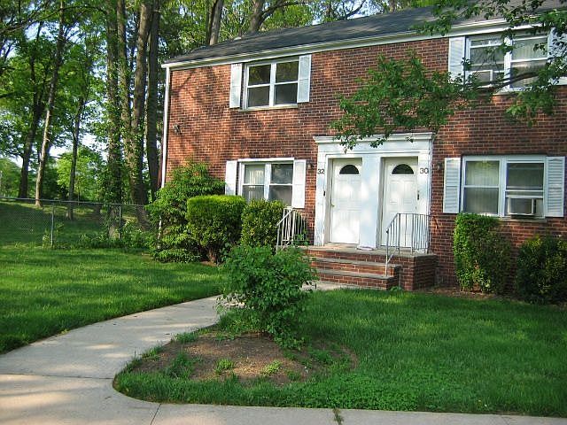 End First Floor Unit