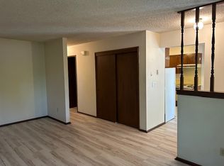 11095 E Burnside St, Portland, OR 97220