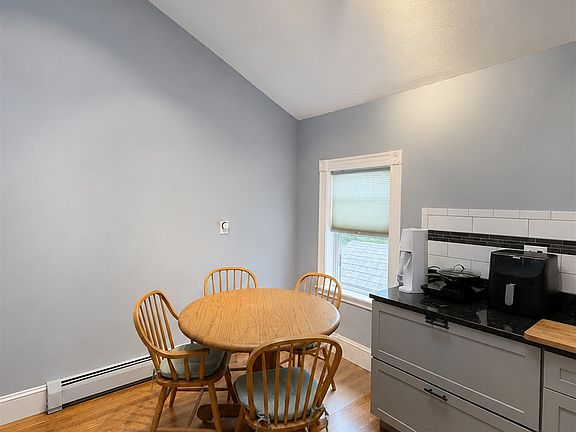 3rd image of 37 Warner St