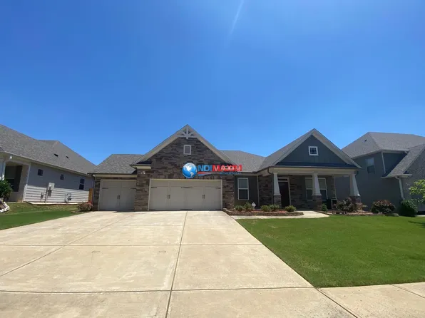 1306 Halletts Peak Pl, Lawrenceville, GA 30044