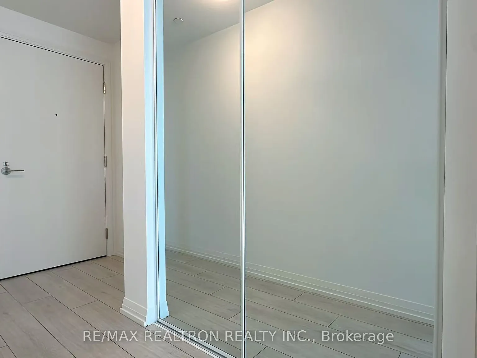 1 bed, $2,550 — Photo 2