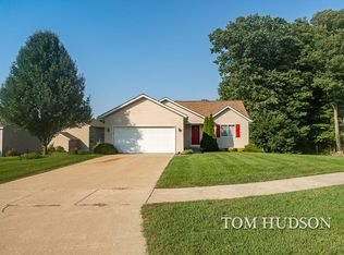 403 Greenview Dr, Caledonia, MI 49316