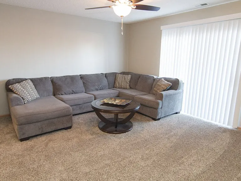 Highland View Apartments — Photo 130