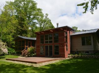 16612 Lakeshore Rd, New Buffalo, MI 49117