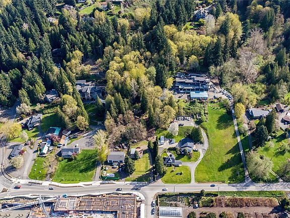 3rd image of 14324 Woodinville Redmond Road NE