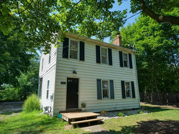 1817 Colgrove Ave, Kalamazoo, MI 49048
