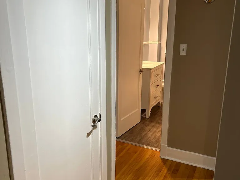 147 Fraser Ave — Photo 8
