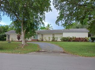 8500 NW 38th St, Coral Springs, FL 33065