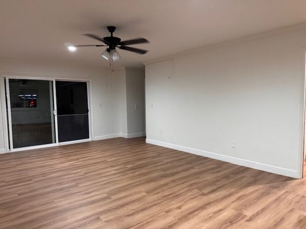 2250 N Bristol St #2252