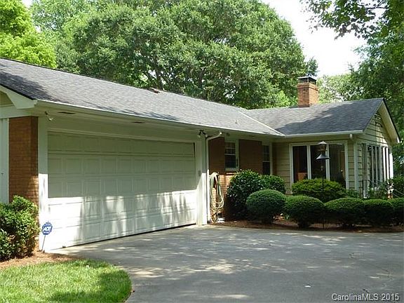 2nd image of 5500 Holyoke Ln