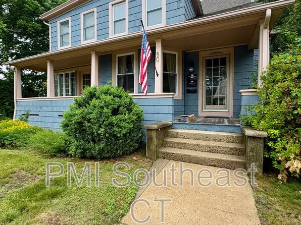 50 Meridian St #2B, Groton, CT 06340