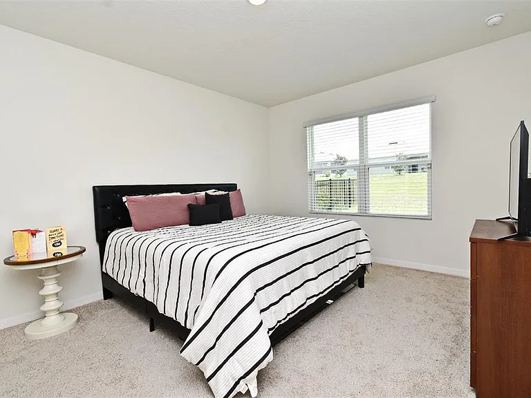 440 Baroness Way — Photo 28