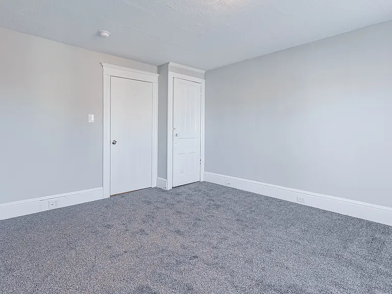 802 Quincy Ave — Photo 43