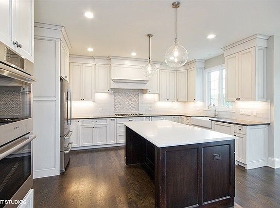 3rd image of 20644 Holland Harbor Dr