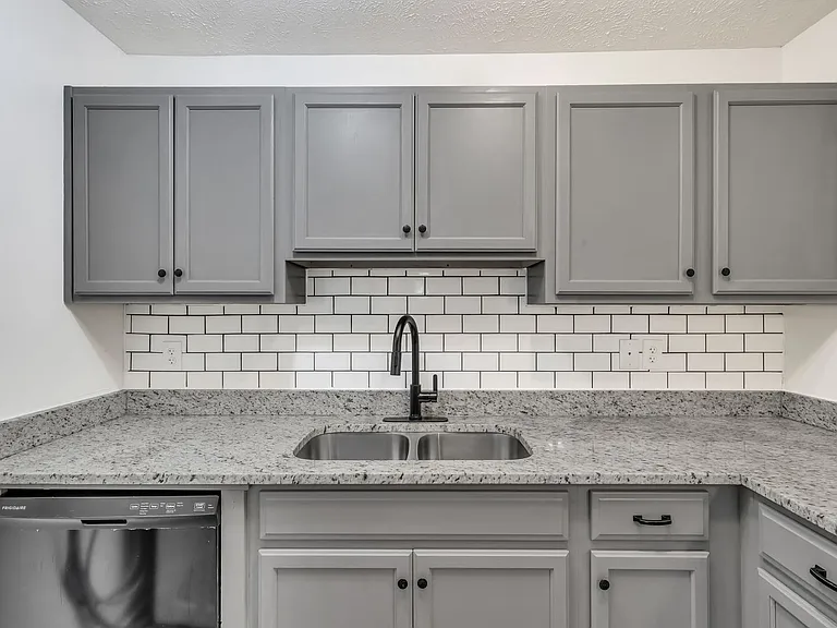 2601 Morganmeade Dr — Photo 11