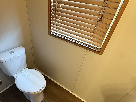 2nd image of 9120 Vienna Dr #241