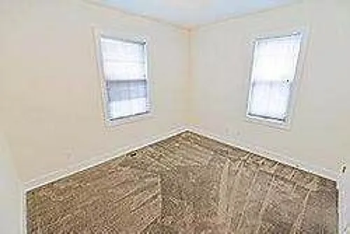 421 W 6th St Photo 1