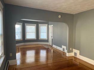 38 Larch St FLOOR 2, Pawtucket, RI 02860