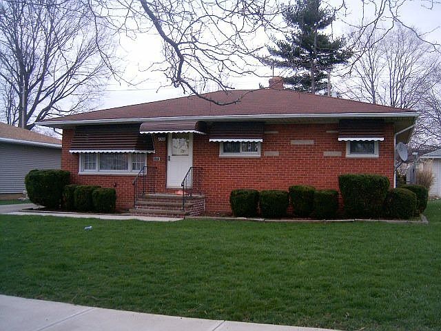 2nd image of 7371 Beresford Ave