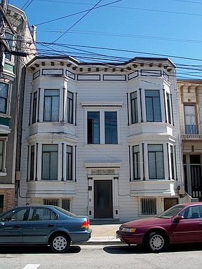 1st image of 135A Fair Oaks St