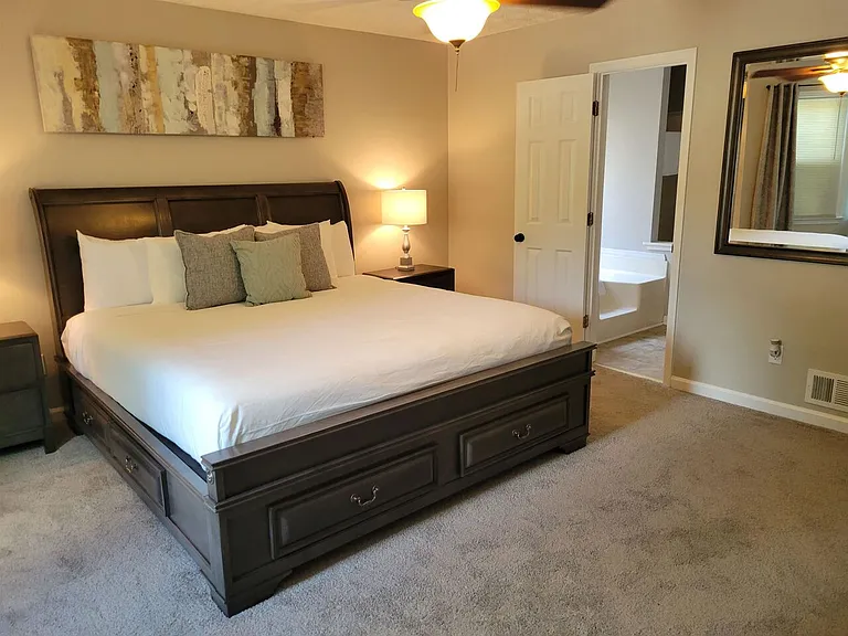 1356 Velvet Creek Gln SW — Photo 34