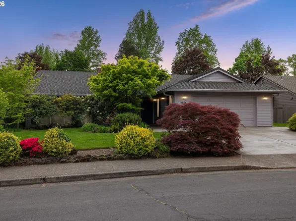 7050 SW Chapel Ln, Portland, OR 97223