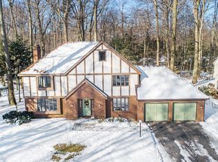 240 Portchester Rd, Holland, MI 49424