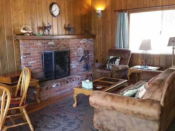 2nd image of 296 Flower Dr
