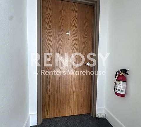 3rd image of 1123 24th St Unit 4