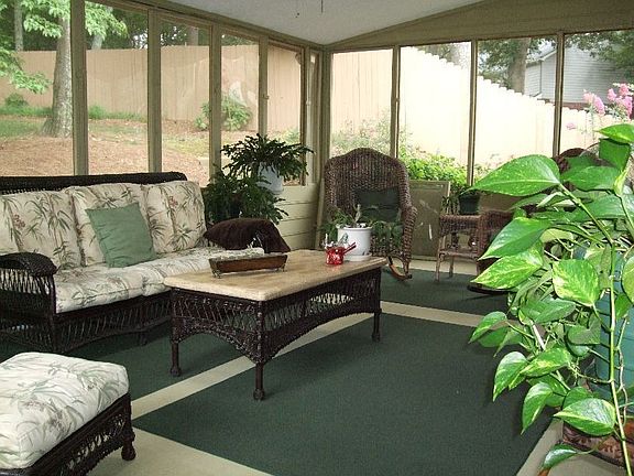 Oversized screened porch