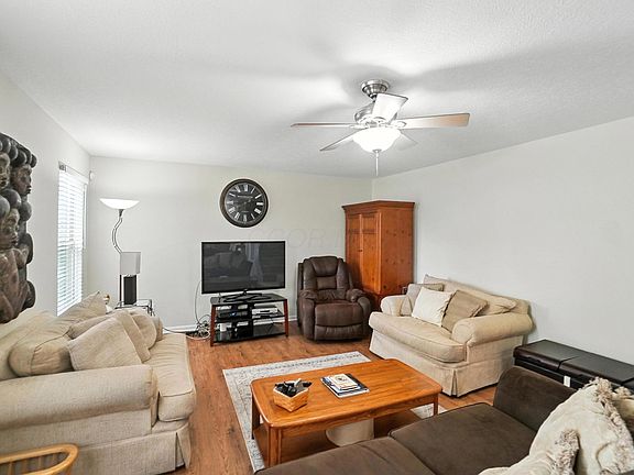 4th image of 3144 Sophie St