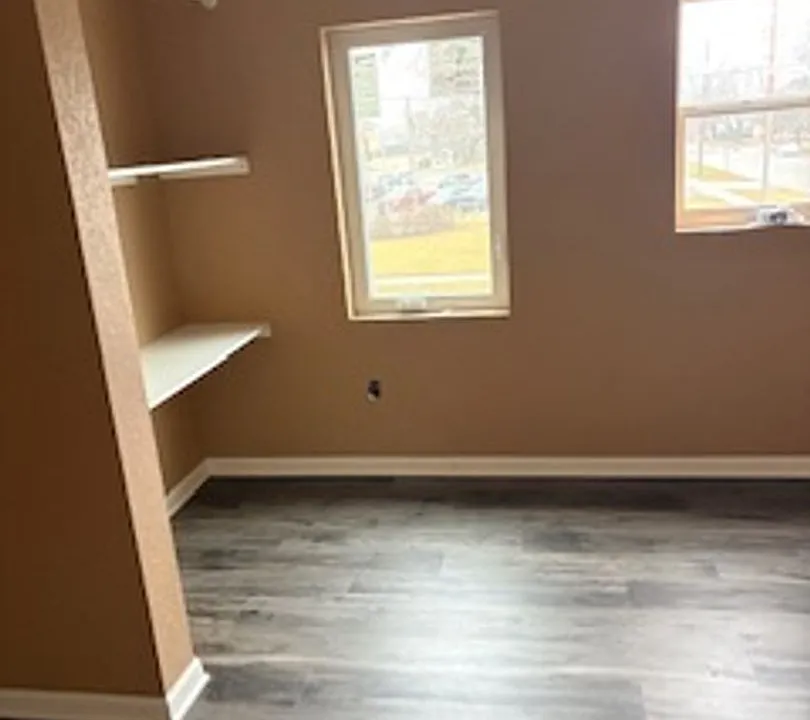 303 Franklin St #3