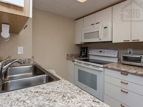 3rd image of 3023 S Atlantic Ave #6010