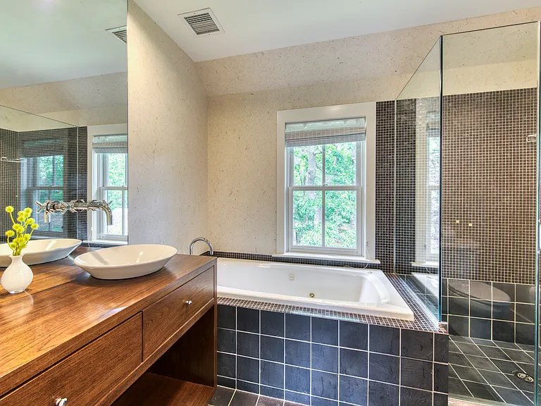 379 Town Line Rd — Photo 17