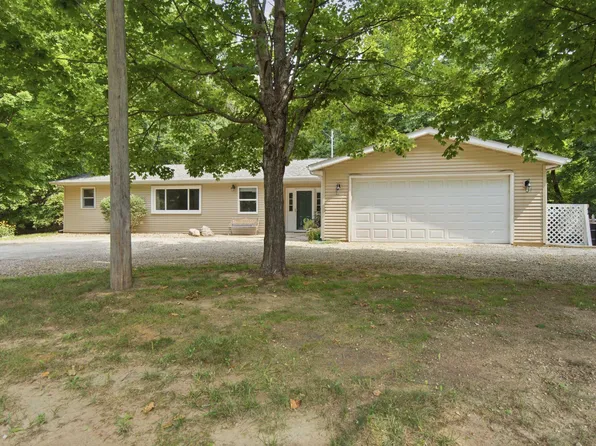206 Alconbury Rd, Metamora, IL 61548