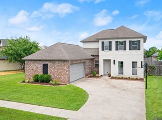 18642 Lake Harbor Ln, Prairieville, LA 70769
